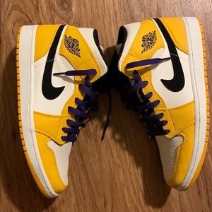 Air jordan 1 mid (laker)